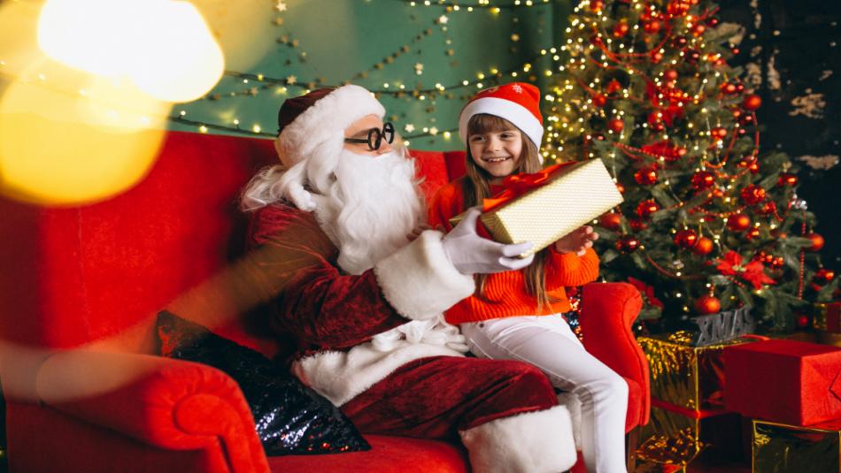 Why Christmas is Celebrated? Discover the Real Meaning Behind This Festival Why Christmas is Celebrated? Discover the Real Meaning Behind This Festival