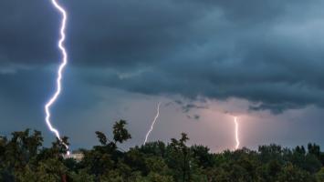 UP Weather Alert: Thunderstorms and Lightning Threat Loom Over Next 3 Days